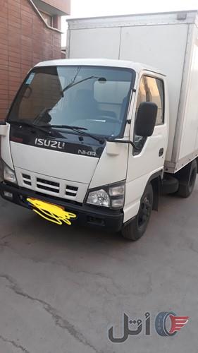 ایسوزو با کار