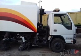 ایسوزو 6تن با جاروی شهرداری