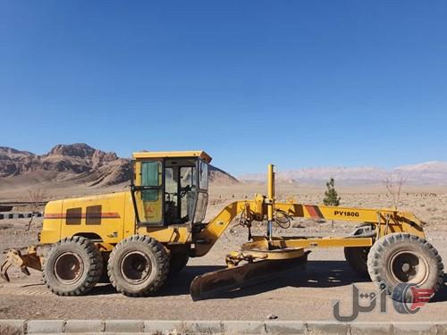 گریدر PY180