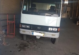 کامیونت آذرخش