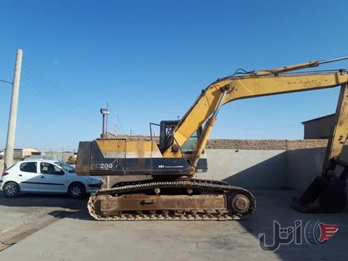 بیل زنجیری کماتسو ۲۲۰