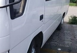 مینی بوس ھیوندا کروز