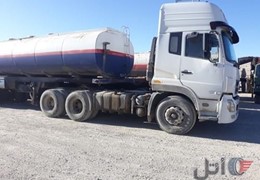 نیسان دانگ فنگ به همراه تانکر