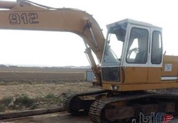 بیل مکانیکى ٩١٢ زنجیرى