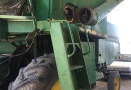 فروش کامباین جاندیر مدل ۶۱