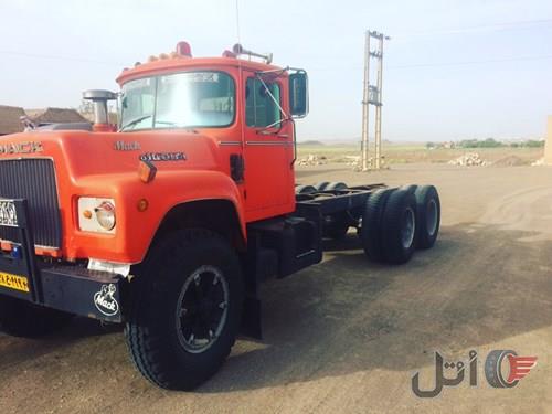 ماک باری١٩٧٦