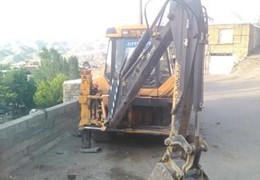 بیل بکهو TDL130مدل 90