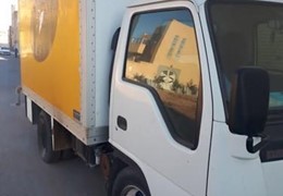 ماشین ایسوزو ۵/۲ تن یخچالدار ۸۹