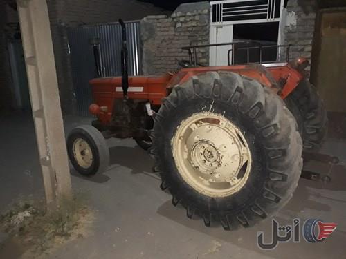 فیات ۶۴۰ .همه چی فابریک عالی و سالم کم کار