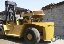لیفتراک 15 تن کاترپیلار