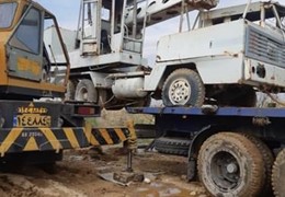 ماشین خاکبرداری و حفر کانال