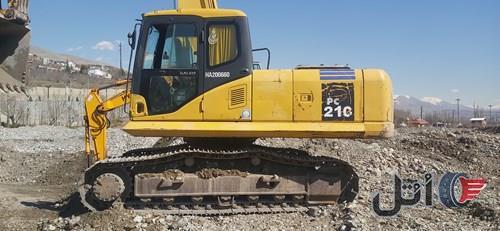 بیل مکانیکی کوماتسو 210خط7
