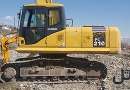 بیل مکانیکی کوماتسو 210خط7