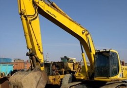بیل زنجیری کو ماتسو  PC220  با پیکور