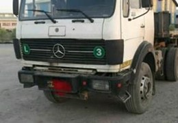 تریلی کشنده بنز هشت سیلندر