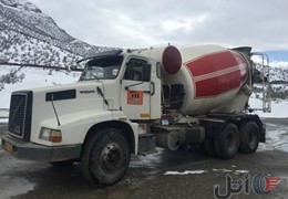 کامیون میکسر ولو ان ال١٠
