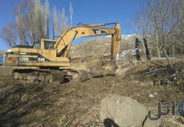 بیل مکانیکی کاترپیلار ۳۲۰