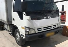 ایسوزو ۸ تن یخچالدار