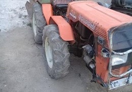 تراکتور کمر شکن ۹۳۰ ایتالیایی