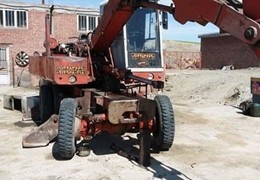 بیل poclain 75