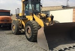 لودر کوماتسو WA 420